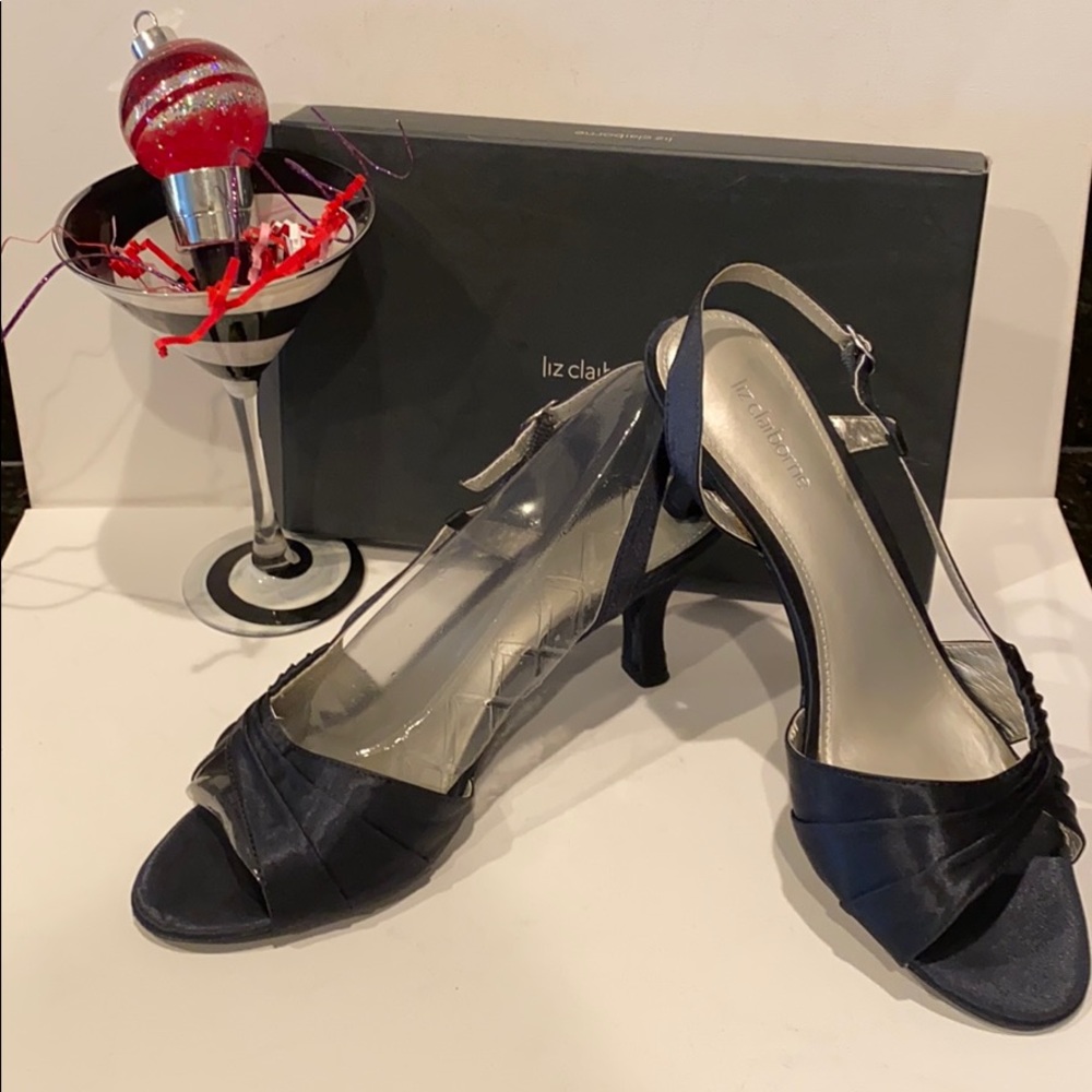 LIZ CLAIBORNE NAVY DRESS UP PUMPS WITH 2” HEELS!!